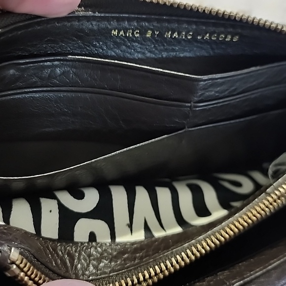 🐉MARC BY MARC JACOBS🐉TRI WORKWEAR LONG ZIPPER WALLET 🐉BROWN LEATHER🐉VGUC🐉 - Picture 11 of 16